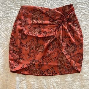 Brand New Vici Skirt in Paisley